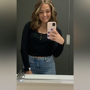 Cropped rib knit Henley